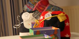 TOUTS-PETITS, MOINS PETITS ET LEURS MAMANS